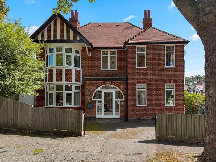 5 Bedroom Detached House For Sale In Carisbrooke Avenue, Leicester, LE2