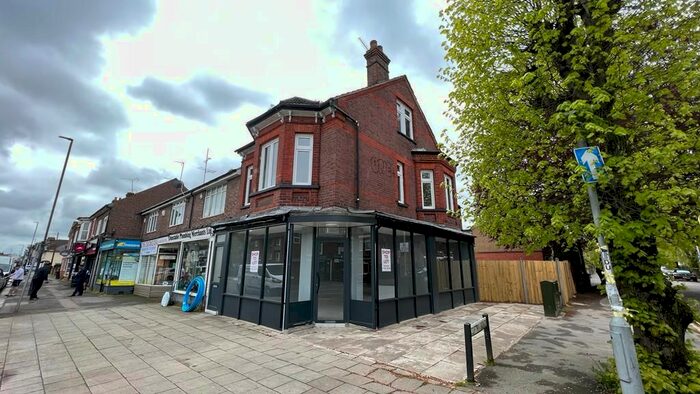 3 Bedroom Flat To Rent In High Street North, Dunstable, LU6