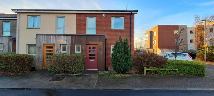 3 Bedroom Semi-Detached House To Rent In March Courtyard, Ash Street, Staithes NE8
