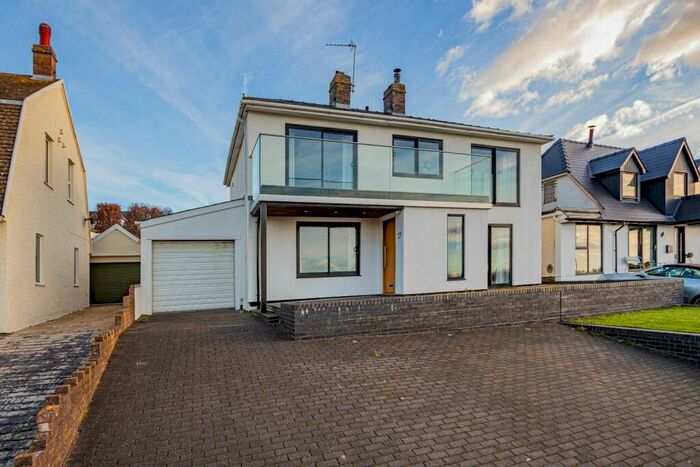 5 Bedroom Detached House To Rent In Lakeside, Barry Island, CF62
