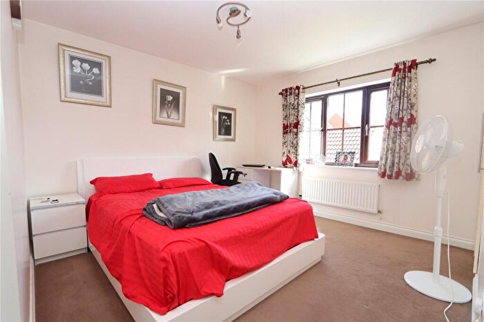 5 Bedroom Detached House For Sale In Edzell Crescent, Westcroft, MK4