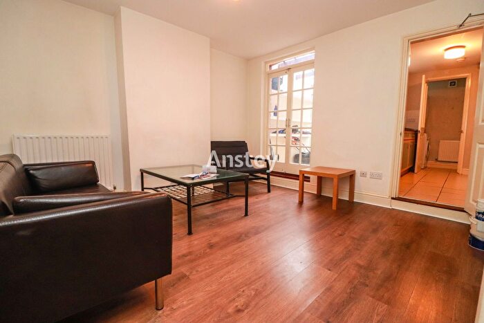 4 Bedroom Terraced House To Rent In Portswood Road, Southampton, SO17