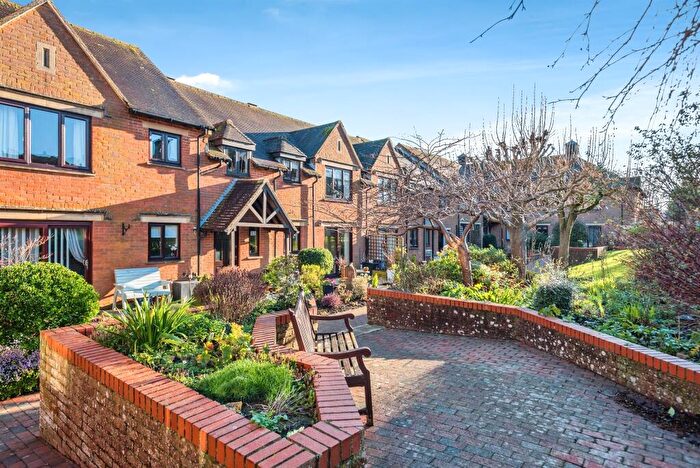 1 Bedroom Flat For Sale In Parsonage Court, Highworth, Swindon, SN6