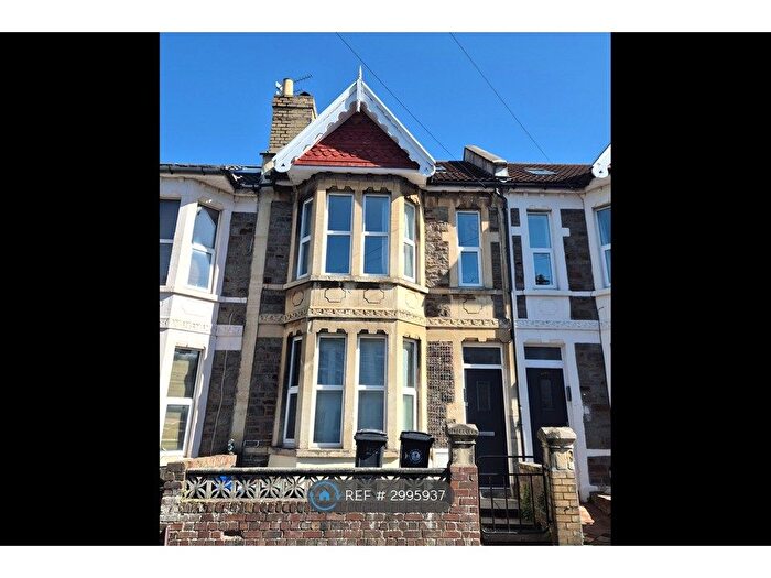 2 Bedroom Maisonette To Rent In Harrow Road, Bristol, BS4