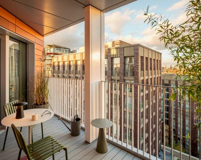 2 Bedroom Apartment To Rent In Bloom Nine Elms, Nine Elms Lane, London, SW11