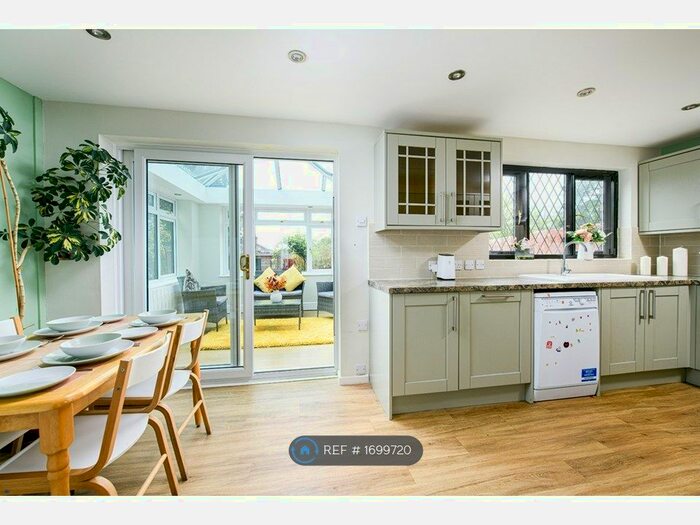 6 Bedroom Detached House To Rent In Highfields Close, Stoke Gifford, Bristol, BS34