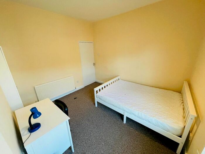 3 Bedroom Property To Rent In Watford Street, Shelton, Stoke-On-Trent, ST4