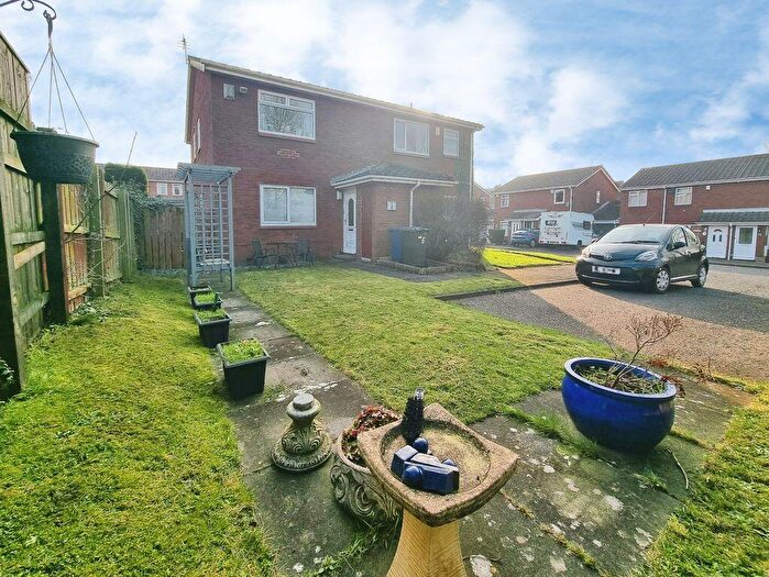 1 Bedroom Flat For Sale In Nedderton Close, The Boltons, NE5