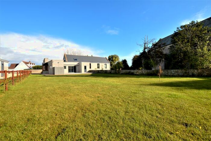 4 Bedroom Detached House For Sale In Mark Road, Burtle, Bridgwater, TA7