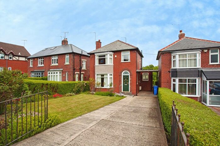 3 Bedroom Detached House For Sale In High Greave, Sheffield, South Yorkshire, S5