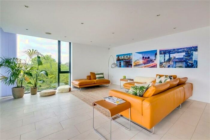 3 Bedroom Flat To Rent In Latitude House, Oval Road, NW1