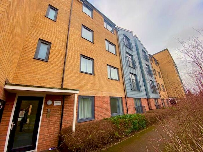 2 Bedroom Apartment To Rent In Stratford Road, Wolverton, Milton Keynes, MK12