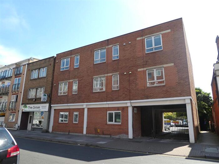 1 Bedroom Flat To Rent In St Omers House, Elm Grove Southsea, Hants, PO5