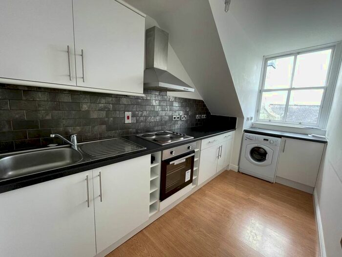 2 Bedroom Flat To Rent In High Street, Arbroath, Angus, DD11