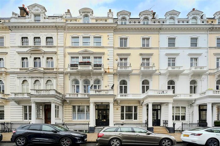 2 Bedroom Flat To Rent In Queen's Gate Terrace, London, SW7