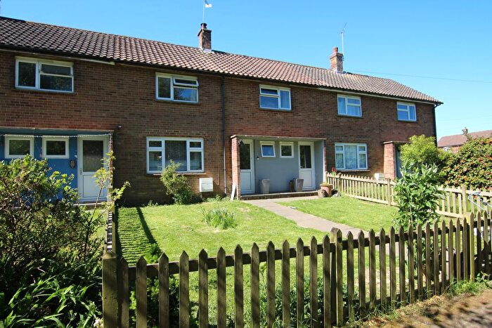 4 Bedroom Terraced House For Sale In Caroland Close, Smeeth, TN25