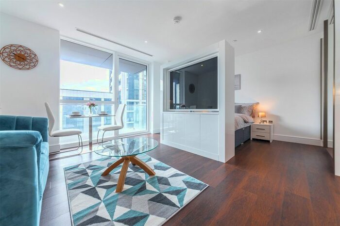 Studio To Rent In Maine Tower, Harbour Way, Canary Wharf, London, E14