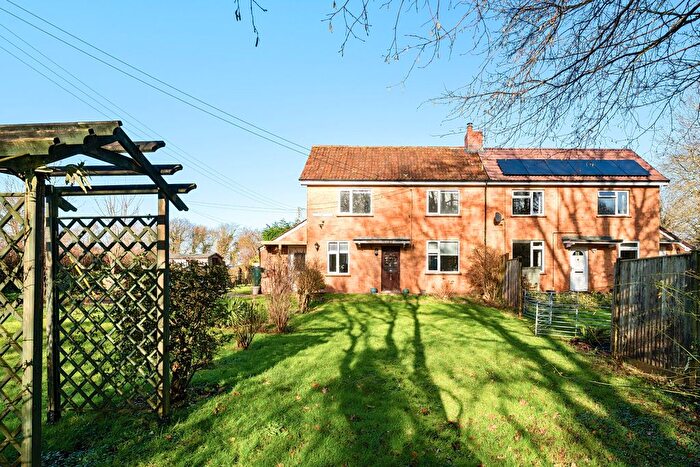 3 Bedroom Semi-Detached House For Sale In Pitminster, Taunton, TA3