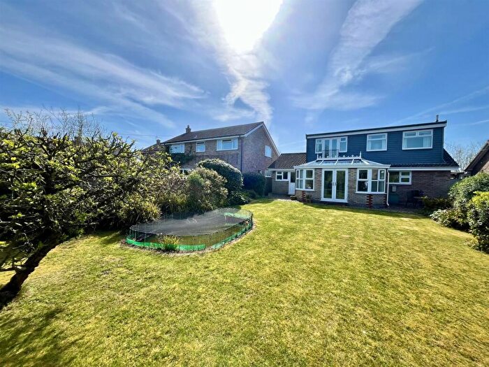 4 Bedroom Chalet For Sale In Lambs Lane, Lawshall, Bury St. Edmunds, IP29