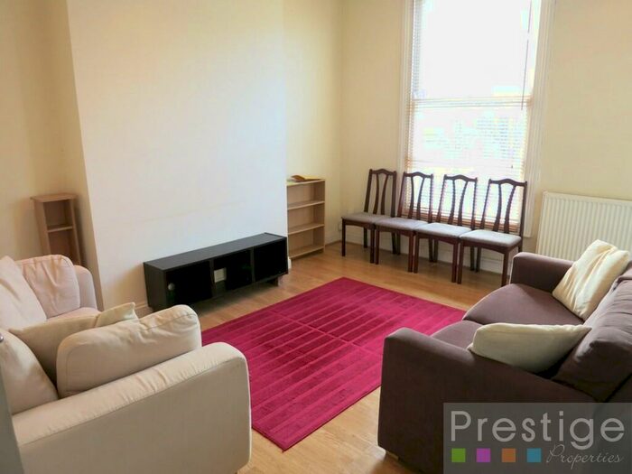 2 Bedroom Apartment To Rent In Wilberforce Road, London, N4