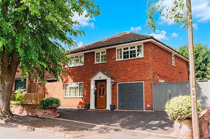 4 Bedroom Detached House For Sale In A Westminster Road, Stoneygate, Leicester, LE2
