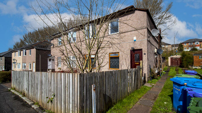 3 Bedroom Flat To Rent In Talla Road, Cardonald, G52