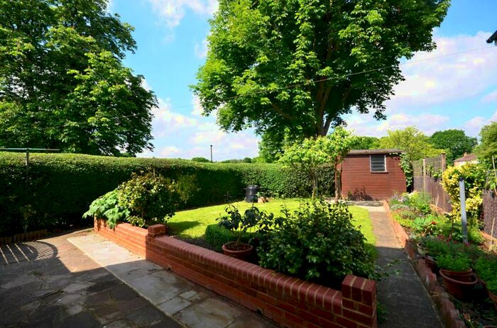 5 Bedroom House To Rent In Warwick Lane, St Johns, Woking, GU21