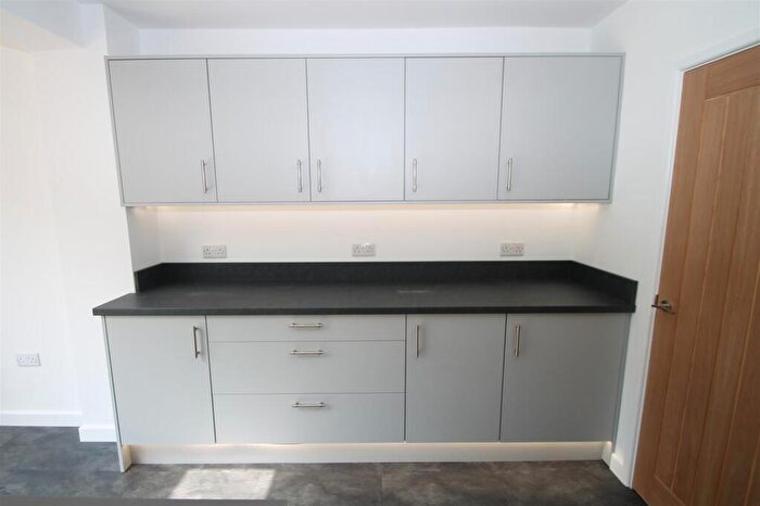 4 Bedroom Detached House For Sale In Cherry Tree Lane, Halesowen, B63