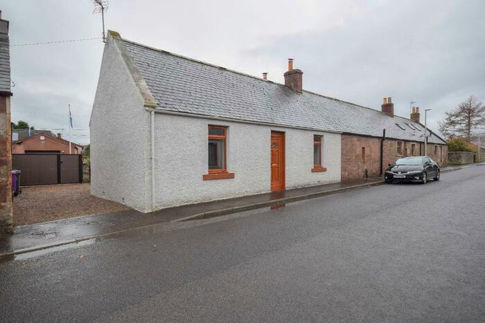 2 Bedroom Bungalow To Rent In Andson Street, Friockheim, Angus, DD11