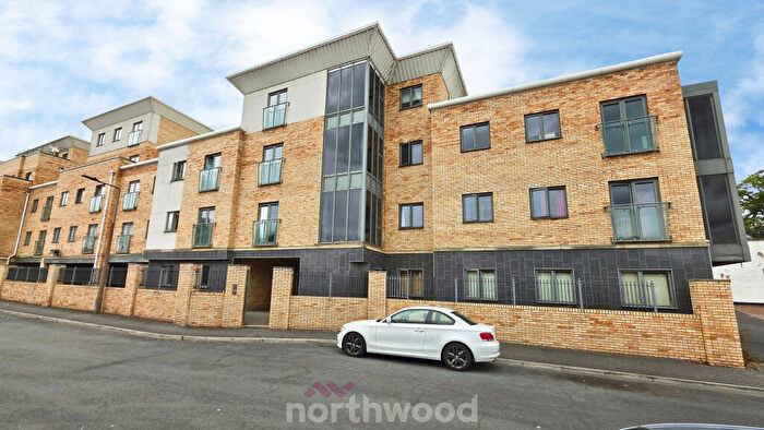 2 Bedroom Flat To Rent In Low Road, Balby, Doncaster, DN4