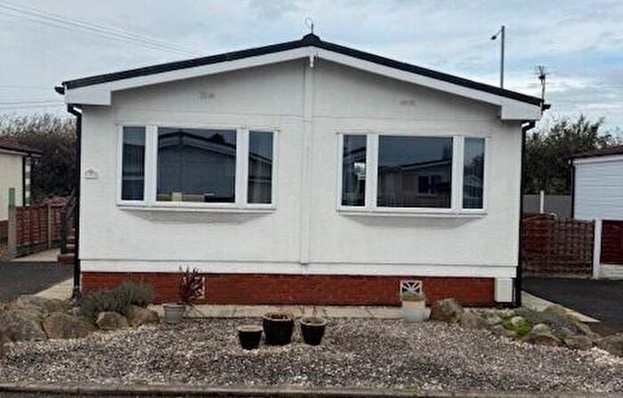 2 Bedroom Park Home For Sale In Two Bed Wonderland Dorchester (ft X Ft), Cuerden Residential Park, Wigan Road, Leyland, Lancashire, PR25