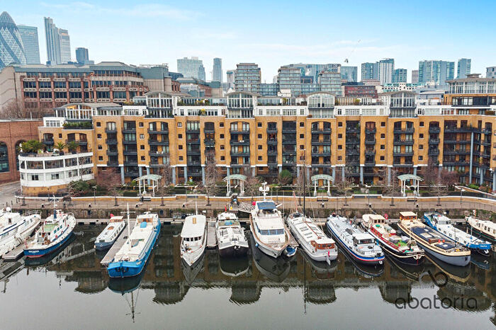 1 Bedroom Apartment For Sale In Shearwater Court, Star Place, London, E1W