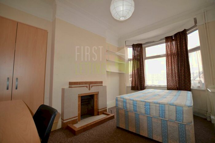 4 Bedroom Terraced House To Rent In Thurlow Road, Clarendon Park, LE2
