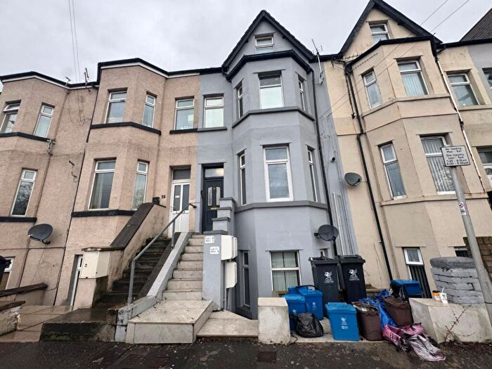 6 Bedroom Apartment For Sale In Block Of Flats, Ferry Road, Cardiff, CF11