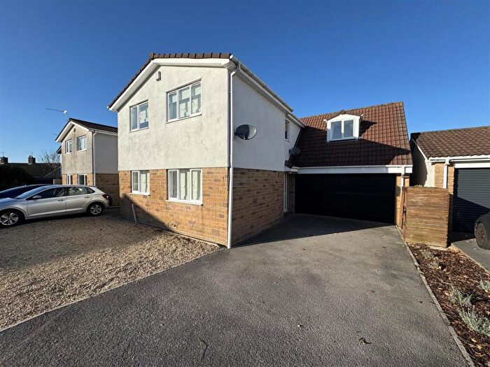 4 Bedroom Detached House For Sale In Manor Close, Portishead, BS20
