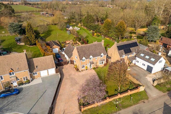 4 Bedroom Detached House For Sale In Fulwell Road, Finmere, MK18