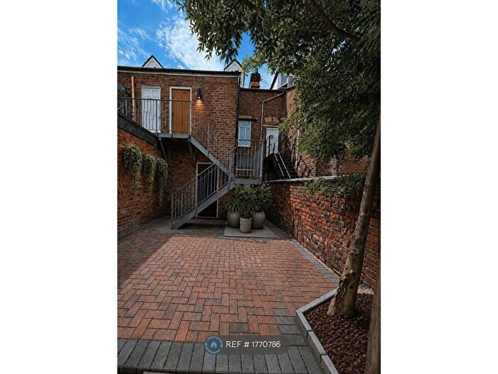 3 Bedroom Flat To Rent In Barlow Moor Road, Manchester, M21