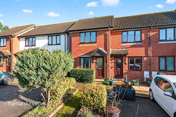 1 Bedroom End Terrace House For Sale In Godwin Close, Epsom, KT19