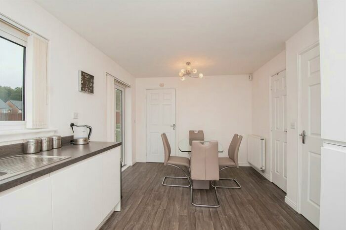 4 Bedroom Detached House For Sale In Glenmill Crescent, Glasgow, G53