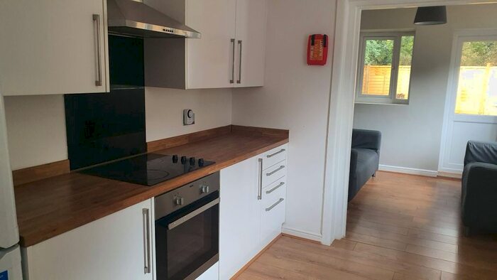 5 Bedroom Semi-Detached House To Rent In Burgess Road, Southampton, SO16