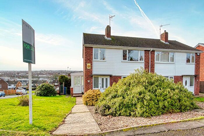 3 Bedroom House For Sale In Newbridge Lane, Old Whittington, S41