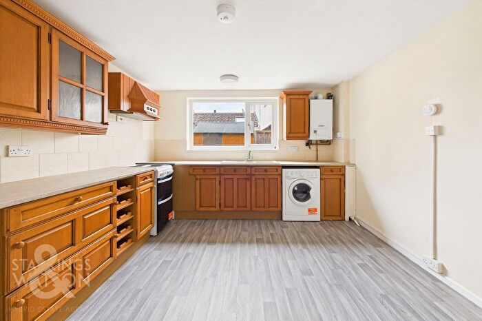 2 Bedroom End Of Terrace House For Sale In Mission Road, Diss, IP22