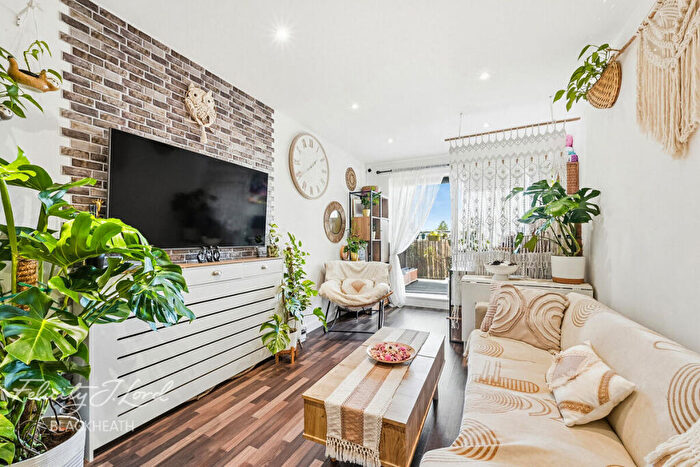 1 Bedroom Apartment For Sale In Rectory Field Crescent, Charlton, SE7