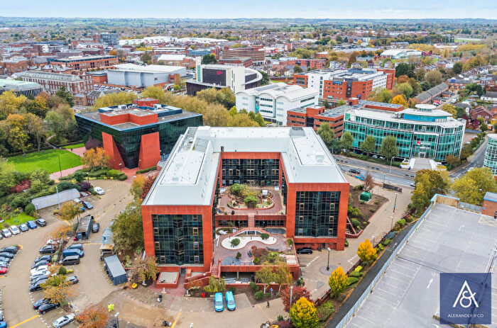 1 Bedroom Flat To Rent In Virginia House, Walton Street, HP21