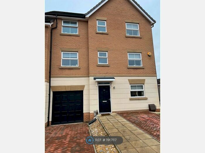 4 Bedroom Semi-Detached House To Rent In Kipling Way, Borehamwood, WD6