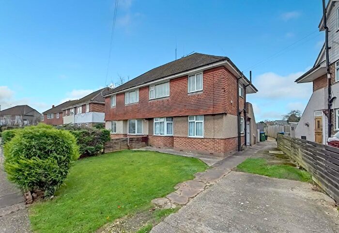 2 Bedroom Flat For Sale In Orchard Way, Bognor Regis, West Sussex, PO22