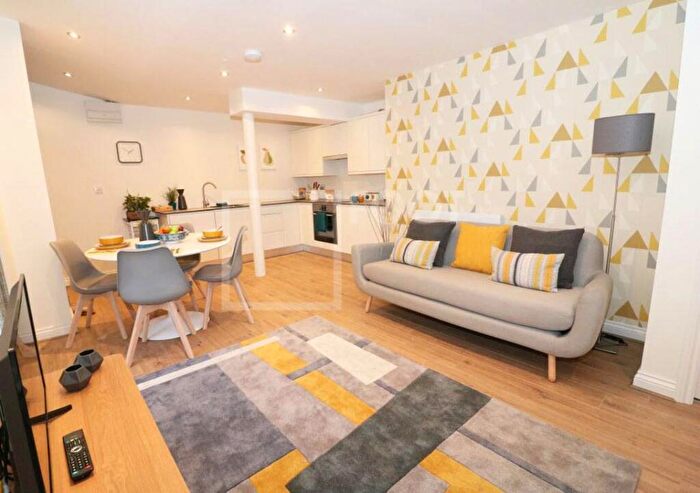 1 Bedroom Apartment To Rent In Albion House, Hick Street, Bradford, BD1