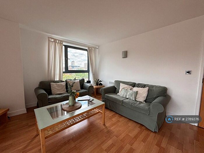 2 Bedroom Flat To Rent In West One City, Sheffield, S1