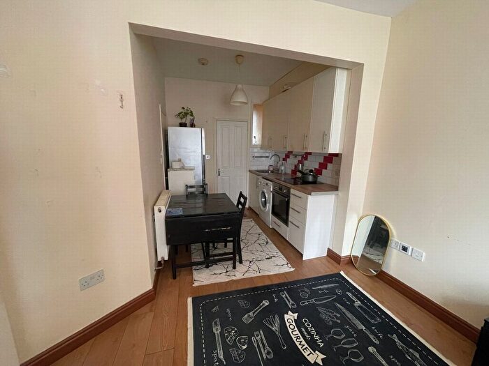 Studio To Rent In Lowden Road, Edmonton, N9