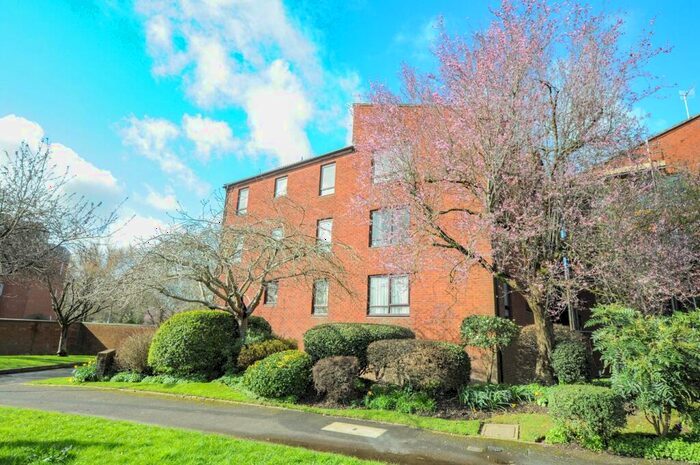 1 Bedroom Apartment For Sale In Allenview Road, Wimborne, BH21